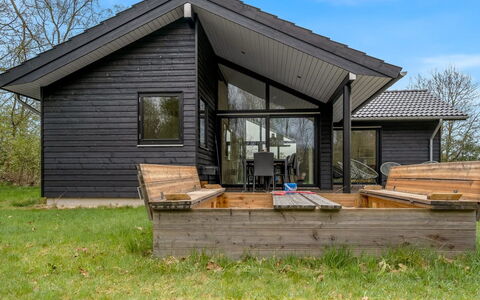 Angelie - from the Sea: Træ, Tag, Hus, Hjem, Sommerhus, Sidespor, Garden Bygninger, Veranda, Bjælkehytte, Skur