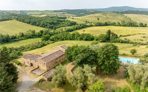 In the Heart of Chianti, Pool, Wifi, View - Lillia: Græs, Græs-, Landskab, Land Lot, Landdistrikt, Almindeligt, Estate, Menneskelig Bosættelse, Stuehus, Eng
