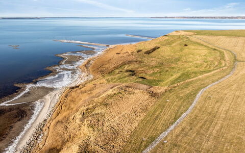 Nikolce - 300M to the Fjord: Blå, Svømmepøl, Møbel, Udendørs Møbler, Udvej, Stol, Skygge, Eco Hotel, Blomsterkrukke