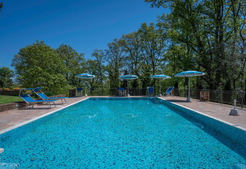 Grace Home, Pool, Wifi, Gambassi Terme: Blå, Svømmepøl, Udvej, Udendørs Møbler, Eco Hotel, Skygge, Ferieby, Water Feature, Landscaping, Villa