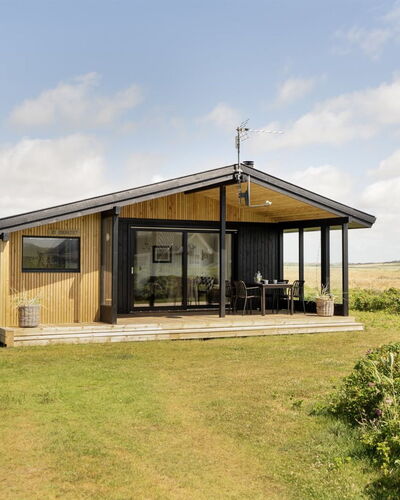 Waghn - 250M from the Sea
