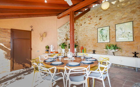 Top Villa Chantal Airco: Møbel, Bord, Stol, Indretning, Køkken & Spisebord, Loft, Restaurant, Spisestue, Bejdse, Stueplante