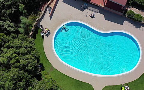 La Veranda di Mirko: Svømmepøl, Fritid, Udvej, Thermae, Udendørs Møbler, Ferie, Ferieby, Water Feature, Hacienda, Hotel