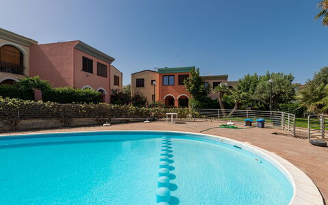 Borghi Piscina: Hacienda, Svømmepøl, Hotel, Udvej, Villa, Ferieby, Eco Hotel, Udendørs Møbler