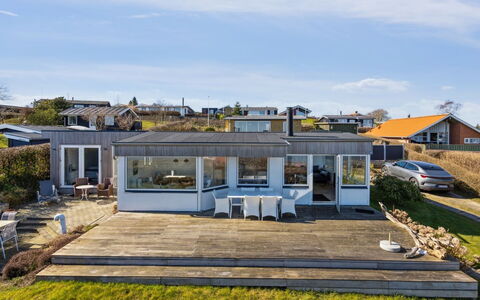 Solbritt - 30M from the Sea: Møbel, Bord, Udendørs Møbler, Udendørs Bord, Stol, Bejdse, Skygge, Backyard, Sommerhus, Køkken & Spisebord