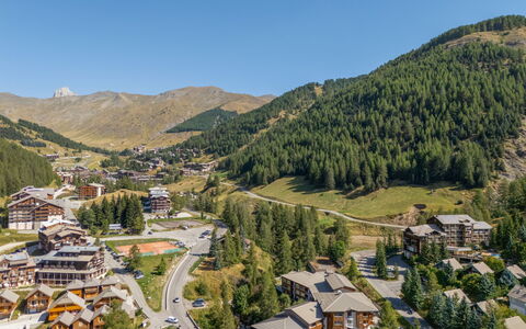C. du Verdon: Bjergrige Landskabsformer, Bjerg, Landskab, Bjergkæde, Bakke, Hus, Boligområde, Highland, Hill Station, Hjem