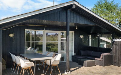 Justina - 200M from the Sea