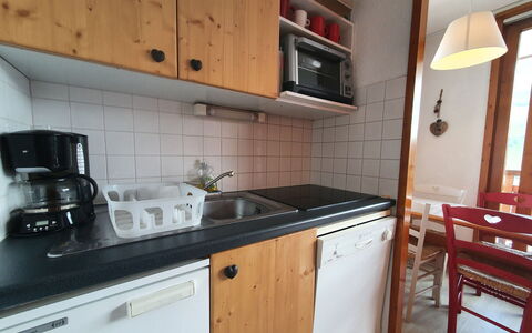 Soleil: Gulvbelægning, Indretning, Etage, Lejlighed, Altan, Loft, Ejerlejlighed, Stol, Skygge, Veranda