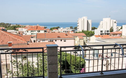 Makarska 40: Gulvbelægning, Indretning, Etage, Lejlighed, Altan, Loft, Ejerlejlighed, Stol, Skygge, Veranda