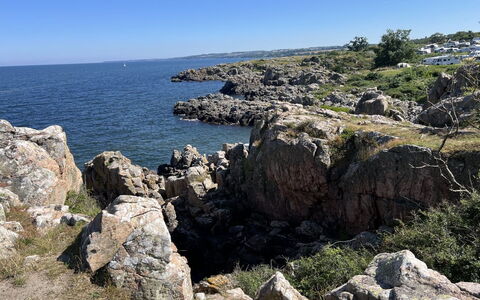 Bena - 2Km from the Sea: Rots, Kyst, Coastal Og Oceaniske Landskabsformer, Bedrock, Terræn, Hav, Outcrop, Kyst, Promontory