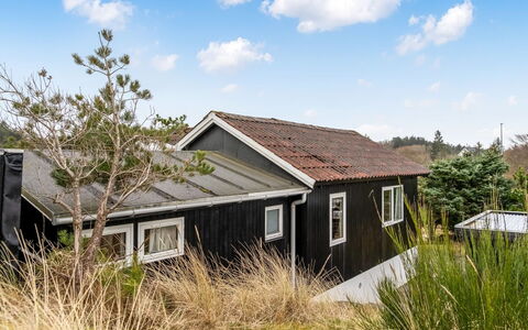 Godja - 1Km from the Sea: Blå, Svømmepøl, Møbel, Udendørs Møbler, Udvej, Stol, Skygge, Eco Hotel, Blomsterkrukke