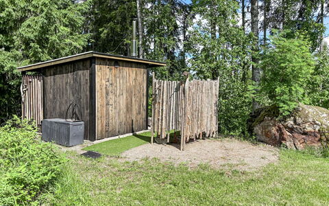 Kiviranta: Træ, Land Lot, Bagagerum, Backyard, Skur, Garden Bygninger, Have, Woodland, Hårdttræ, Hytte