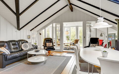 Magnus - 250M to the Fjord: Estate, Skygge, Indkørsel, Stuehus