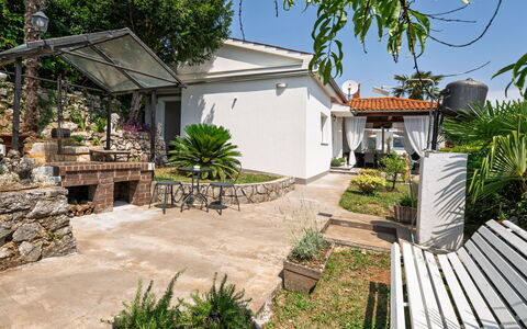 Villa Nika