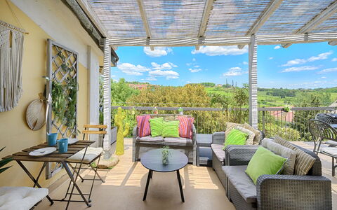 Casamia Tuscan Oasis: 4Br Panoramic Penthouse, Sky: Møbel, Stol, Udendørs Møbler, Bord, Udendørs Bord, Køkken & Spisebord, Veranda, Gårdhave, Altan, Skygge