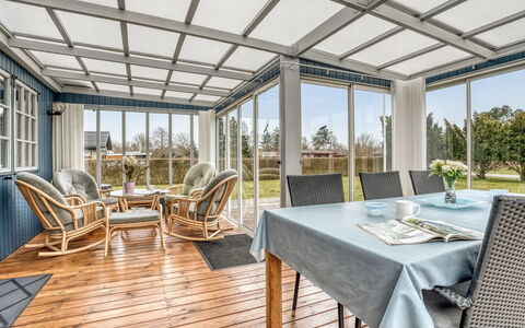 Thorir - 500M from the Sea: Hus, Sommerhus, Tag, Hjem, Sidespor, Estate, Stuehus, Garden Bygninger, Lawn, Have