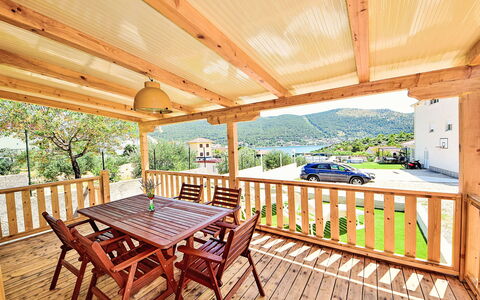 Galešnica Sea View: Skygge, Altan, Hotel, Villa, Udvej, Udendørs Møbler