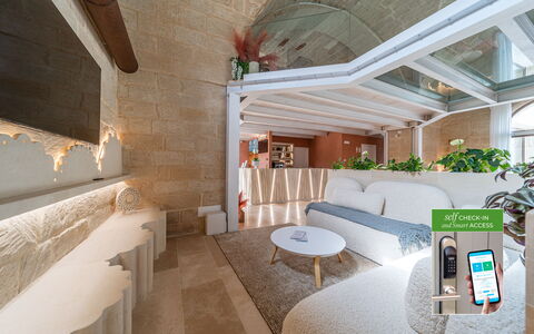 Corte Dei Granai Raro Rooms Collection: Indretning, Gulvbelægning, Etage, Loft, Lejlighed, Stue, Stueplante, Couch, Hotel