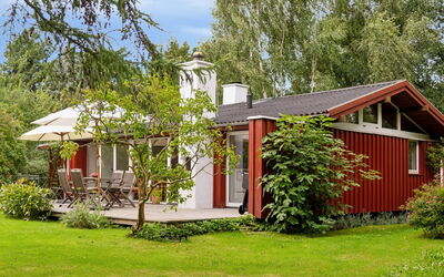 Lauri - 2.3Km from the Sea
