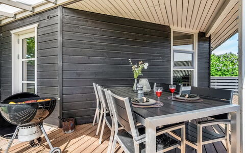 Terttu - 250M from the Sea: Hus, Hjem, Tag, Sommerhus, Estate, Landscaping, Garden Bygninger, Sidespor, Stuehus