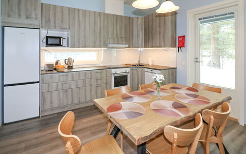 Villa Mella: Møbel, Indretning, Gulvbelægning, Træ, Loft, Etage, Countertop, Køkken, Trægulve, Belysning
