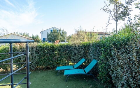 La Dune: Blå, Busk, Skygge, Have, Hæk, Landscaping, Lawn, Hegn, Backyard, Home Fencing