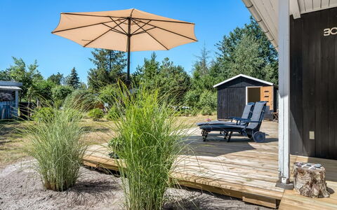 Dorit - 900M from the Sea: 