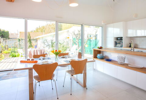 Le Paradou: Himmel, Blå, Daytime, Horisont, Kyst, Tropics, Ferieby