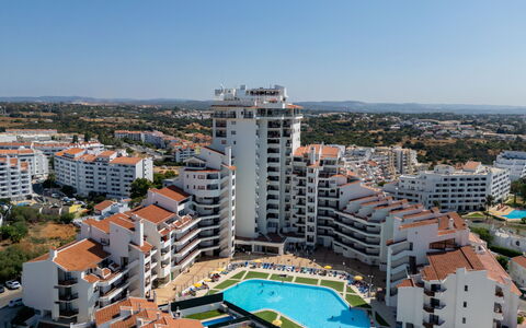 Villa Magna: Himmel, Blå, Daytime, Horisont, Kyst, Tropics, Ferieby