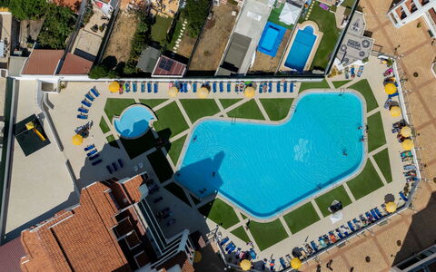 Villa Magna: Himmel, Blå, Daytime, Horisont, Kyst, Tropics, Ferieby