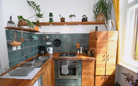 Appartamento Central Sea View Opatija: Køkken, Køkken Apparat, Countertop, Træ, Cabinetry, Større Bandage, Møbel, Gulvbelægning, Køkkenvask, Skuffe