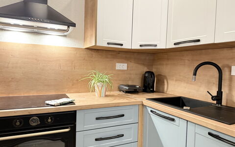Casa Rossa Ac, Wifi, Prodol - Croazia: Køkken, Køkken Apparat, Countertop, Større Bandage, Cabinetry, Husholdningsapparat, Møbel, Træ, Komfur, Indretning