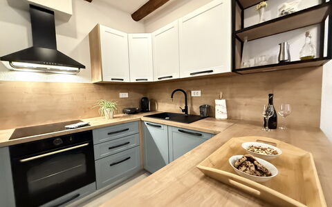 Casa Rossa Ac, Wifi, Prodol - Croazia: Køkken, Countertop, Køkken Apparat, Møbel, Indretning, Cabinetry, Træ, Gulvbelægning, Større Bandage, Husholdningsapparat