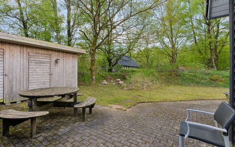 Øgot: Møbel, Indretning, Gulvbelægning, Etage, Loft, Værelse, Stol, Bord, Lejlighed, Køkken & Spisebord