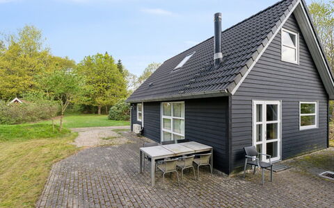 Øgot: Møbel, Indretning, Gulvbelægning, Etage, Loft, Værelse, Stol, Bord, Lejlighed, Køkken & Spisebord