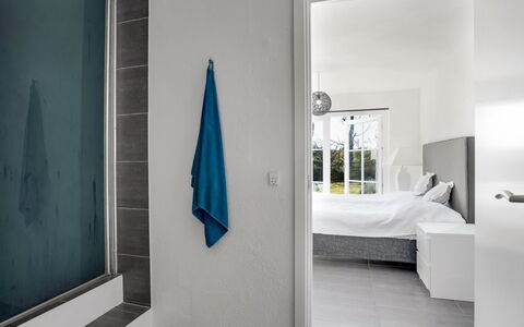 Judit - 10M from the Sea: 