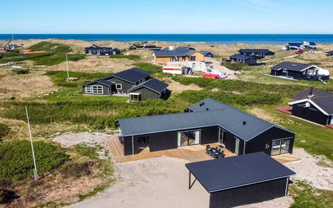 Jouni - 200M from the Sea: Græs, Græs-, Land Lot, Sommerhus, Landdistrikt, Eng, Garden Bygninger, Have, Skur
