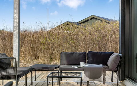 Jouni - 200M from the Sea: Græs, Græs-, Land Lot, Sommerhus, Landdistrikt, Eng, Garden Bygninger, Have, Skur