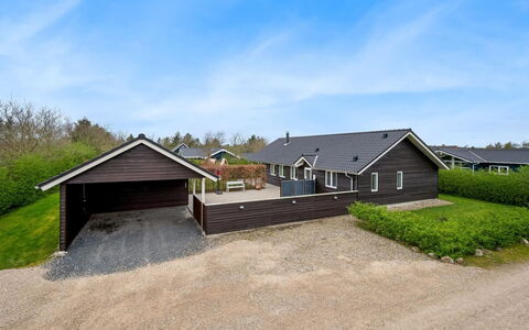 Gertrud - 950M to the Fjord: Estate, Skygge, Indkørsel, Stuehus