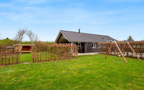 Gertrud - 950M to the Fjord: Estate, Skygge, Indkørsel, Stuehus