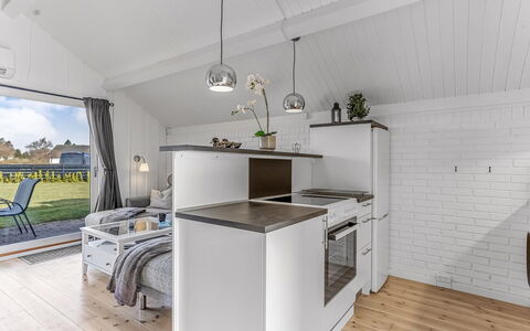 Darina - 150M from the Sea: Lejlighed, Ejerlejlighed, Estate, Altan, Villa, Hotel