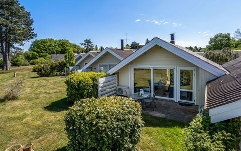 Darina - 150M from the Sea: Lejlighed, Ejerlejlighed, Estate, Altan, Villa, Hotel