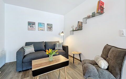 Océanide: Lejlighed, Altan, Ejerlejlighed, Stol, Aluminium, Gelænder, Hårdttræ, Dagslys, Penthouselejlighed, Dæk