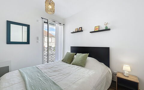 Océanide: Lejlighed, Altan, Ejerlejlighed, Stol, Aluminium, Gelænder, Hårdttræ, Dagslys, Penthouselejlighed, Dæk