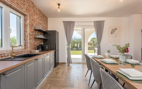 Olivarum: Møbel, Indretning, Gulvbelægning, Køkken, Træ, Loft, Etage, Countertop, Køkken & Spisebord, Hjem