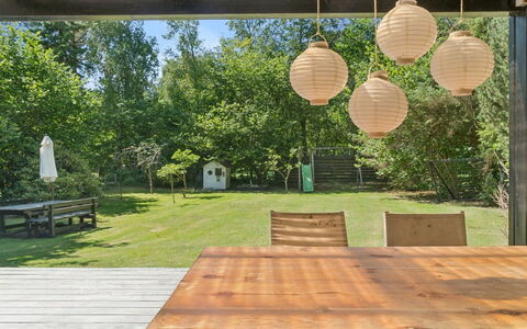 Tatyana - 1.6Km from the Sea: Estate, Skygge, Indkørsel, Stuehus