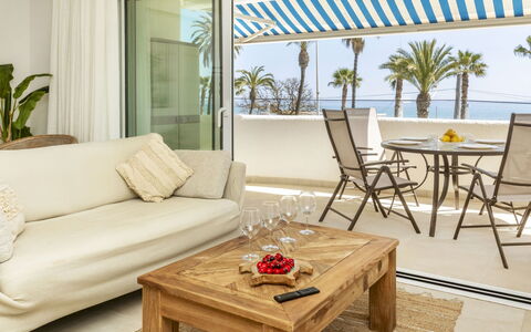 Marinada Cambrils: Svømmepøl, Kompositmateriale, Lejlighed, Ejerlejlighed, Villa, Landscaping, Udvej, Hotel, Altan, Eco Hotel