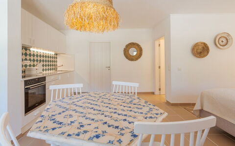 Ua 31- 1 Quarto Natura Bliss Cave: Svømmepøl, Kompositmateriale, Lejlighed, Ejerlejlighed, Villa, Landscaping, Udvej, Hotel, Altan, Eco Hotel