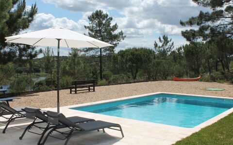 Casa Do Lago: Svømmepøl, Kompositmateriale, Lejlighed, Ejerlejlighed, Villa, Landscaping, Udvej, Hotel, Altan, Eco Hotel