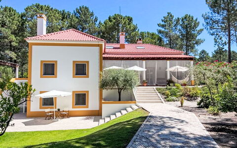 Apartamento Com 1 Quarto Ua33: Svømmepøl, Kompositmateriale, Lejlighed, Ejerlejlighed, Villa, Landscaping, Udvej, Hotel, Altan, Eco Hotel